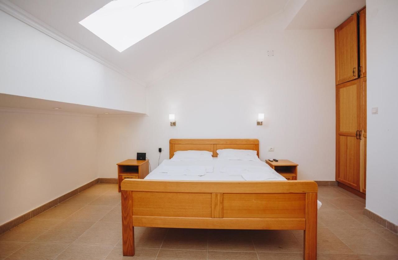 Гостевой дом Eco Winery Lipovac Apartments Цетине