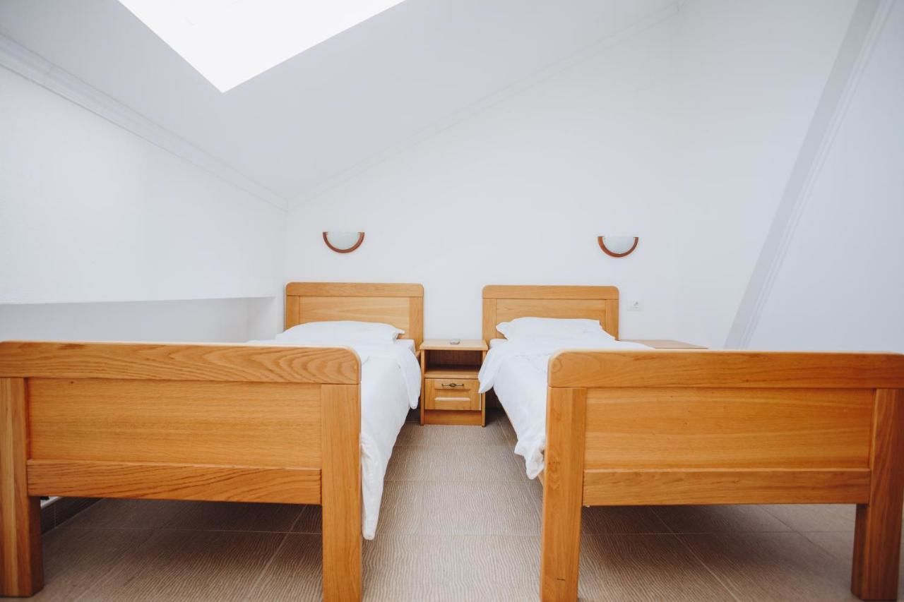 Гостевой дом Eco Winery Lipovac Apartments Цетине