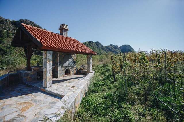 Гостевой дом Eco Winery Lipovac Apartments Цетине-13