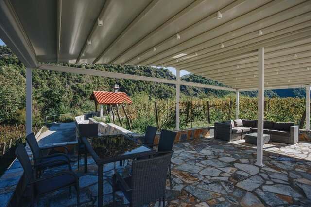 Гостевой дом Eco Winery Lipovac Apartments Цетине-5